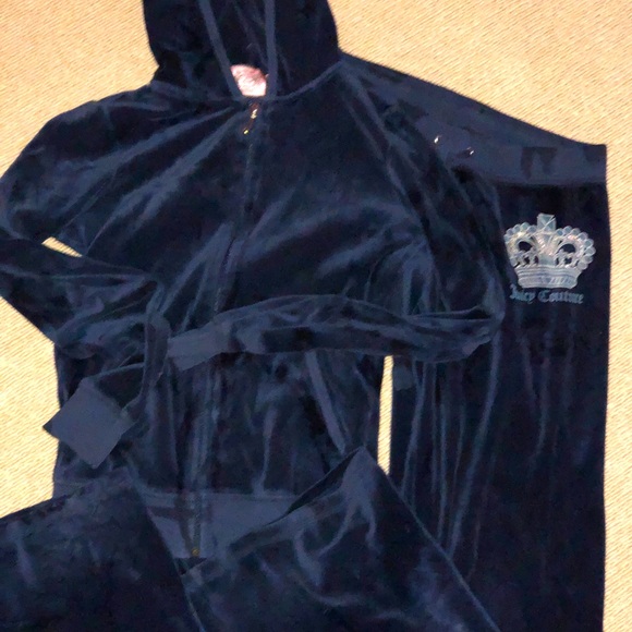 Juicy Couture Other - Juicy couture velour track suit size small